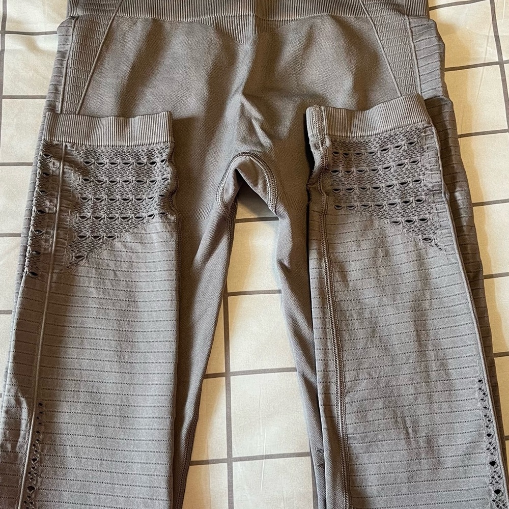 Gymshark Gray Jeggings with Textured Panels